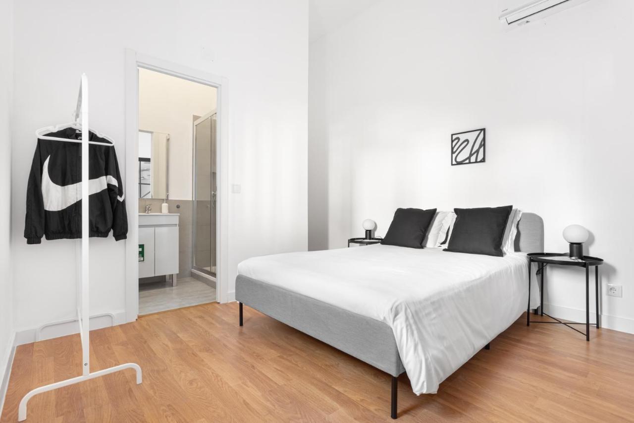 Altido Stylish 2-Level Flats Near Ajuda Palace Lisbon Exterior photo