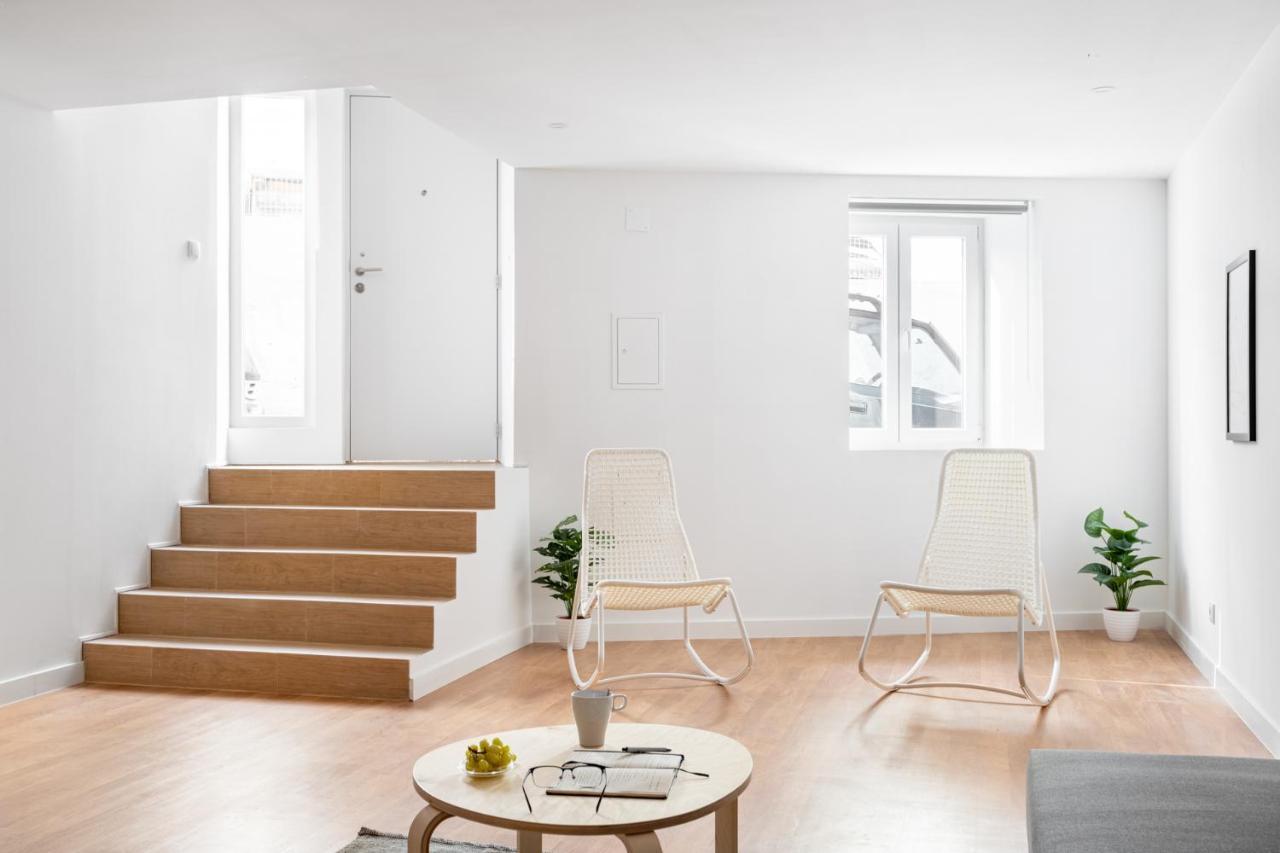 Altido Stylish 2-Level Flats Near Ajuda Palace Lisbon Exterior photo