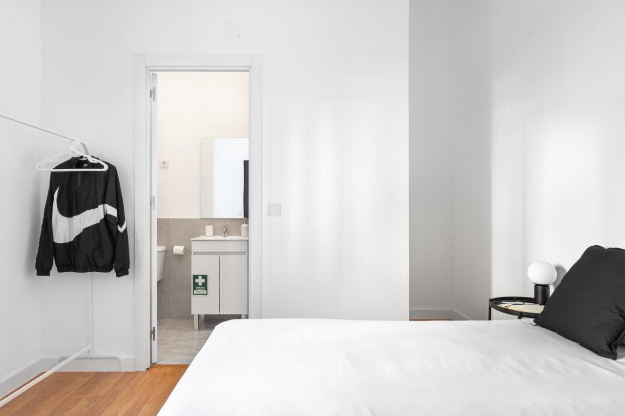 Altido Stylish 2-Level Flats Near Ajuda Palace Lisbon Exterior photo